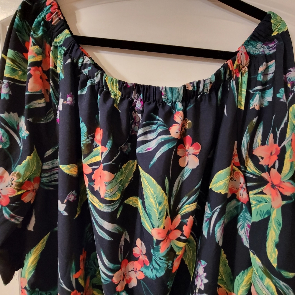 A hint of Blush off shoulders dress size 2X - Picture 3 of 7